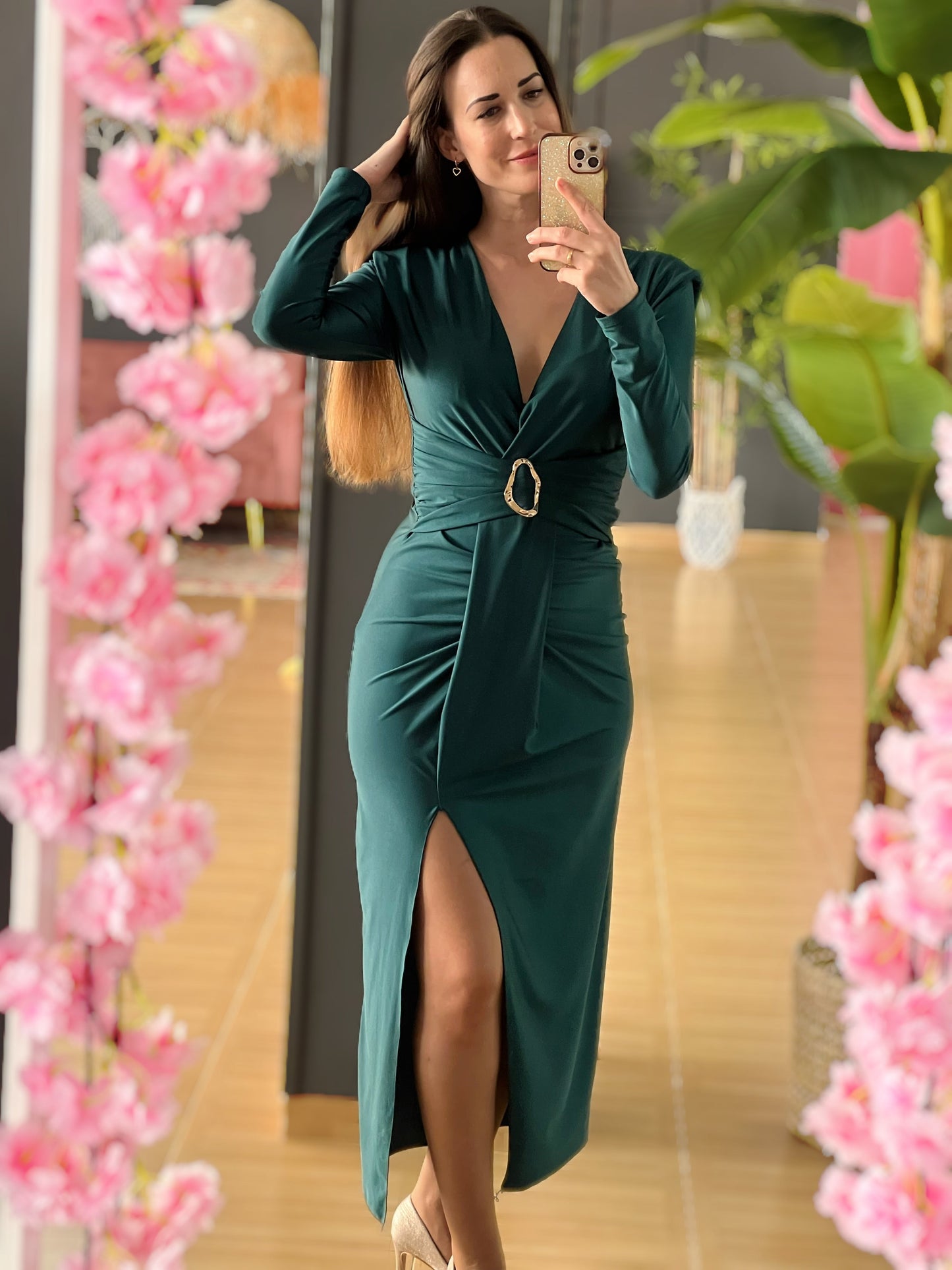 Vestido midi cruzado con hebilla dorada – Talla única elástica El Vestidor de Inma