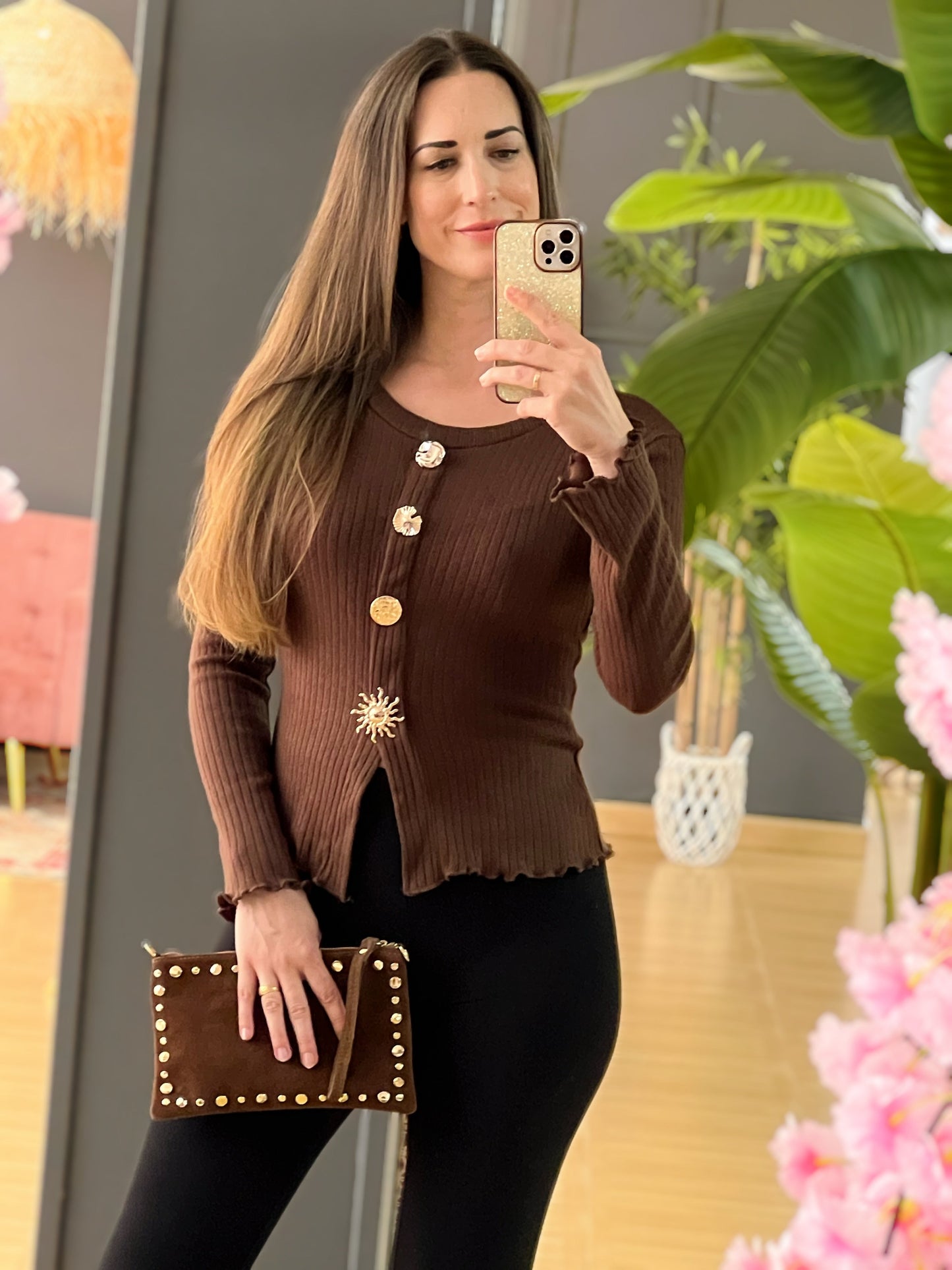 Jersey Canalé Chocolate con Botones Dorados El Vestidor de Inma