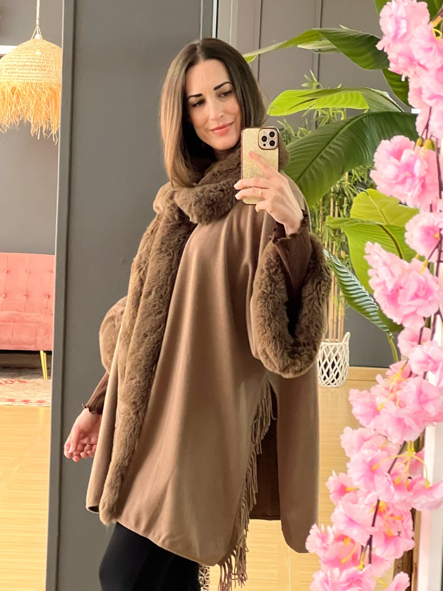 Poncho Marrón con Pelo Suave y Flecos El Vestidor de Inma