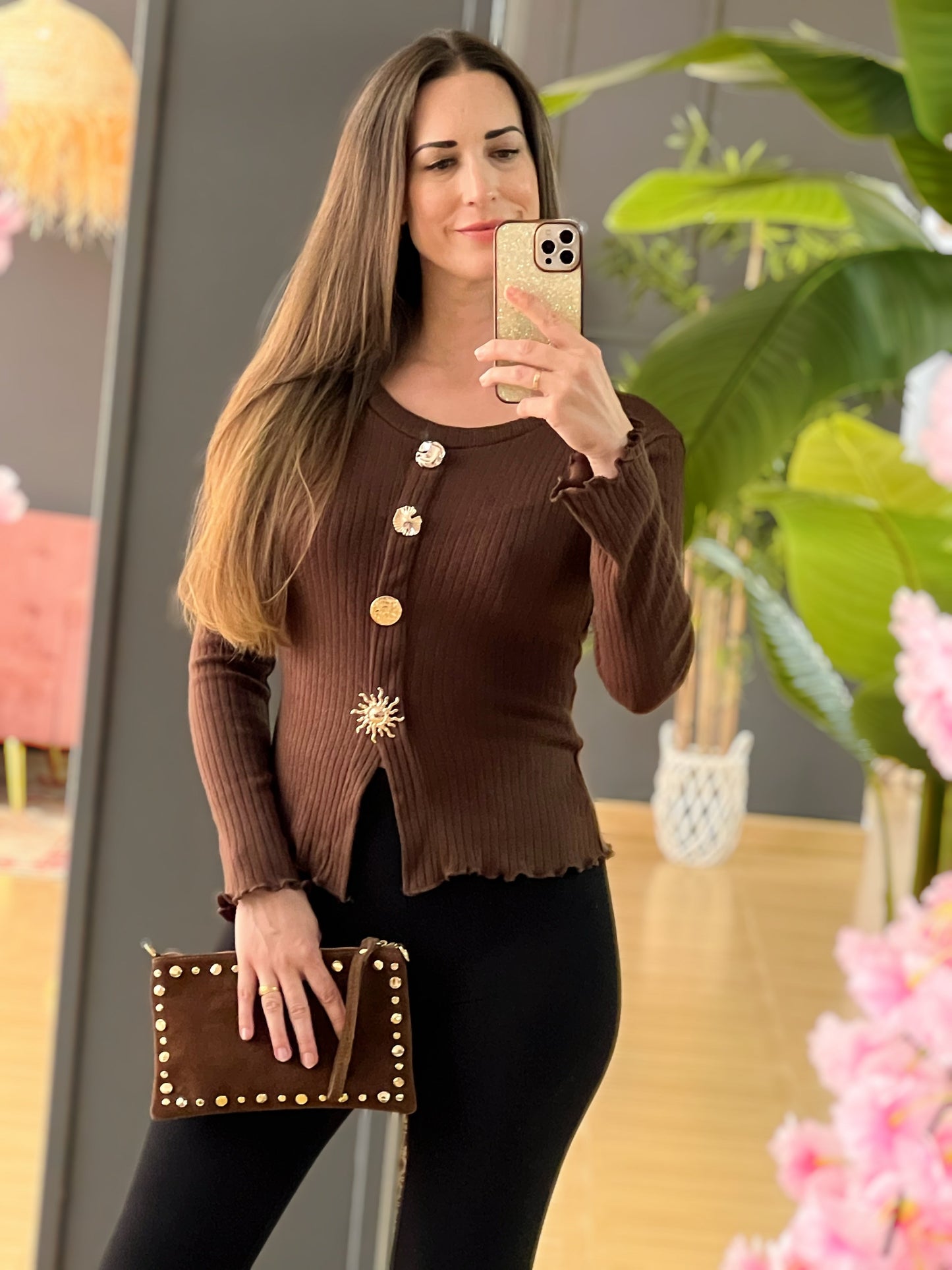 Jersey Canalé Chocolate con Botones Dorados El Vestidor de Inma