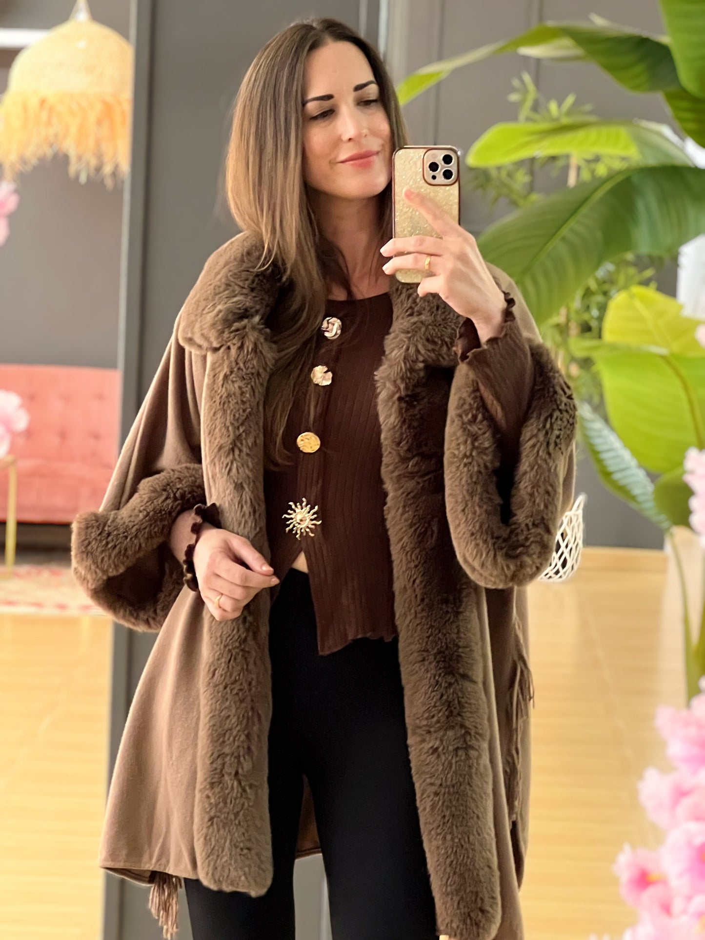 Poncho Marrón con Pelo Suave y Flecos El Vestidor de Inma