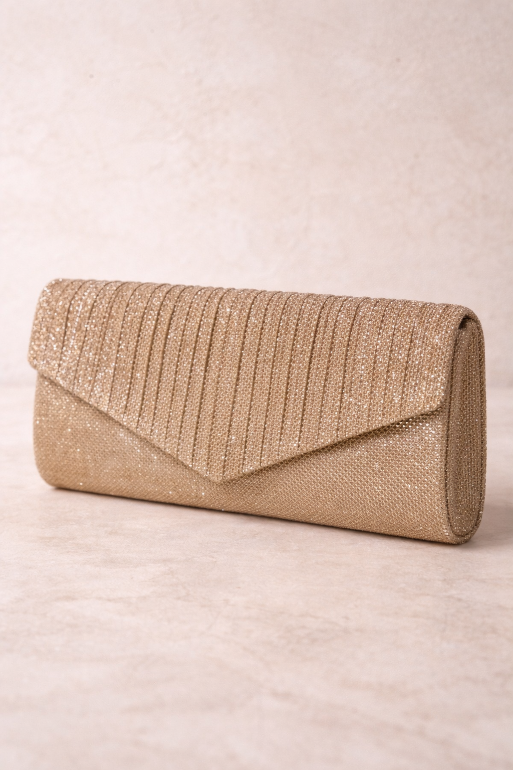 Cartera Dorada de Invitada Elegante | Clutch Dorado Brillante para Bodas y Eventos El Vestidor de Inma