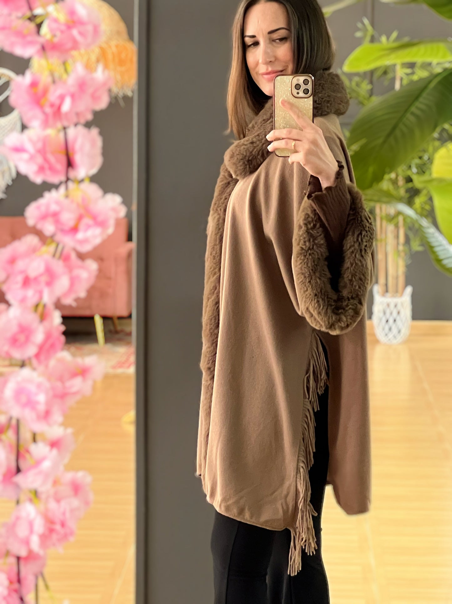 Poncho Marrón con Pelo Suave y Flecos El Vestidor de Inma