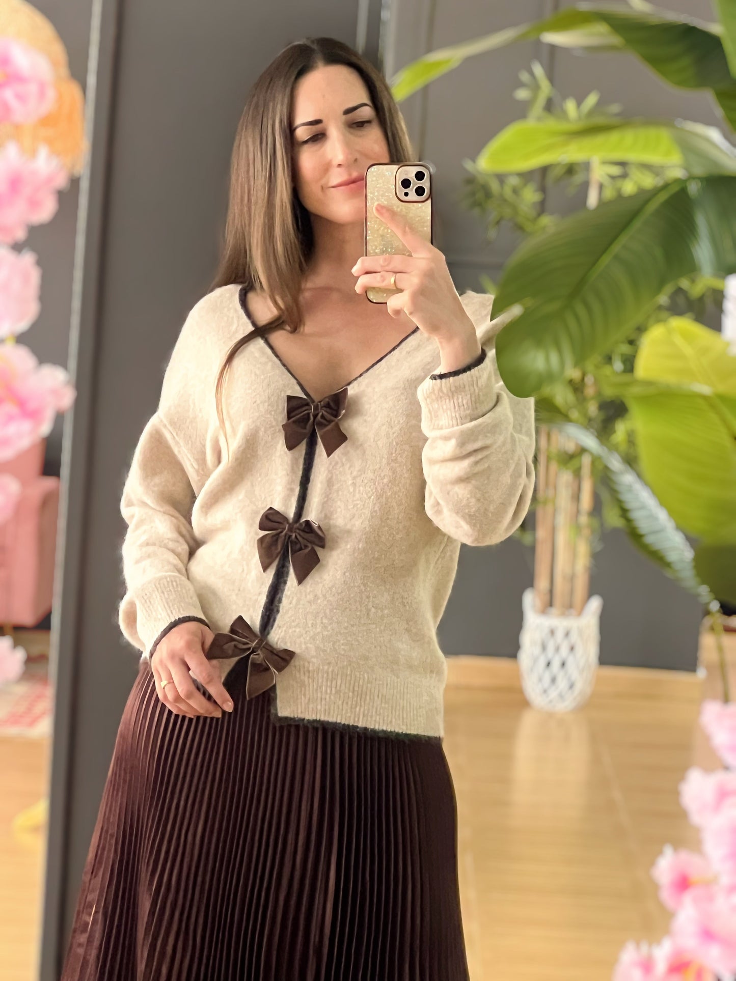 Jersey beige con lazos de terciopelo marrón – Talla única suave y elegante El Vestidor de Inma