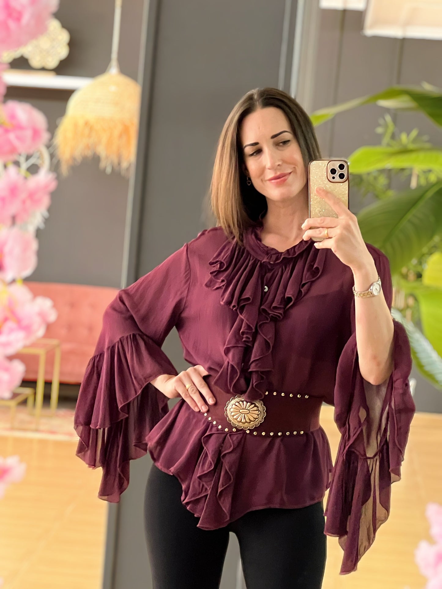 Blusa burdeos con volantes y mangas acampanadas – Talla única con estilo boho chic El Vestidor de Inma