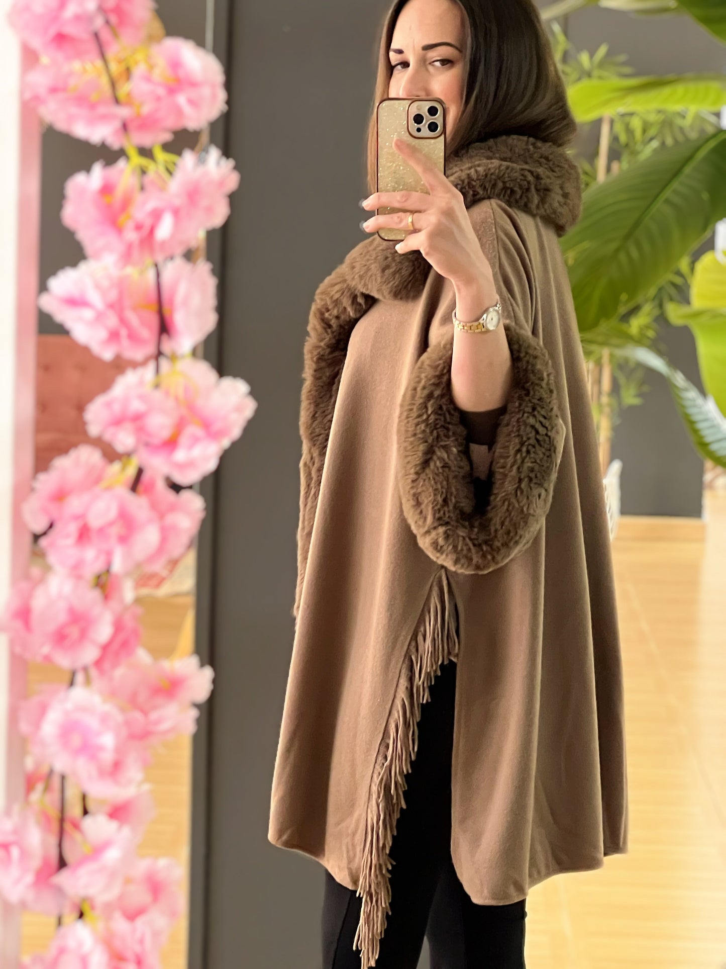 Poncho Marrón con Pelo Suave y Flecos El Vestidor de Inma