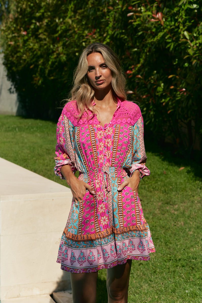 Vestido Boho Rosa Estampado Étnico