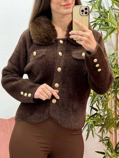 Chaqueta de Pelito con Cuello Desmontable y Botones Dorados – Talla Única El Vestidor de Inma