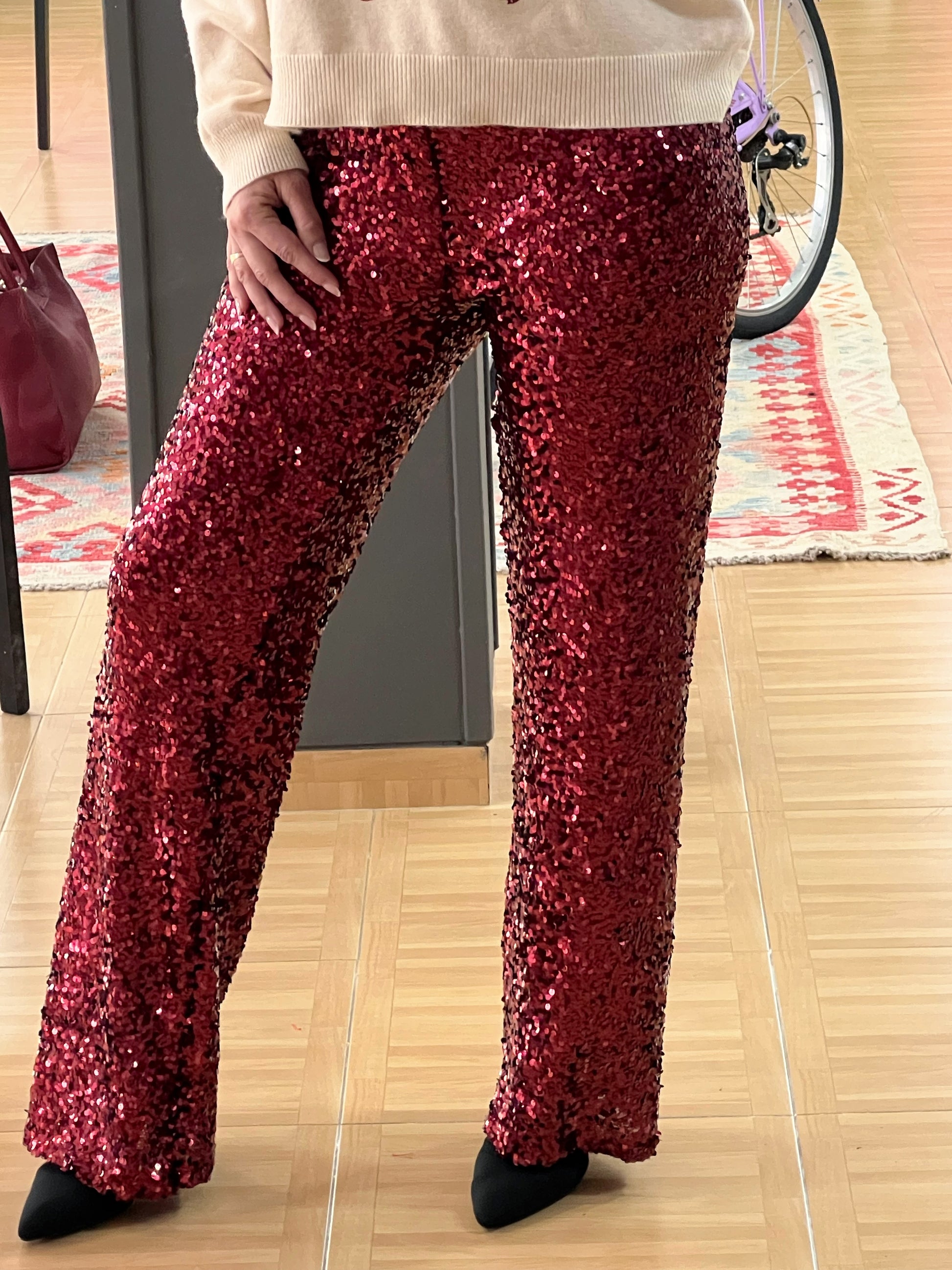 PANTALÓN LENTEJUELAS BURDEOS El Vestidor de Inma