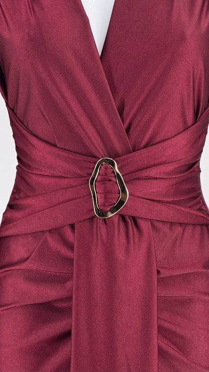 Vestido midi cruzado con hebilla dorada – Talla única elástica El Vestidor de Inma