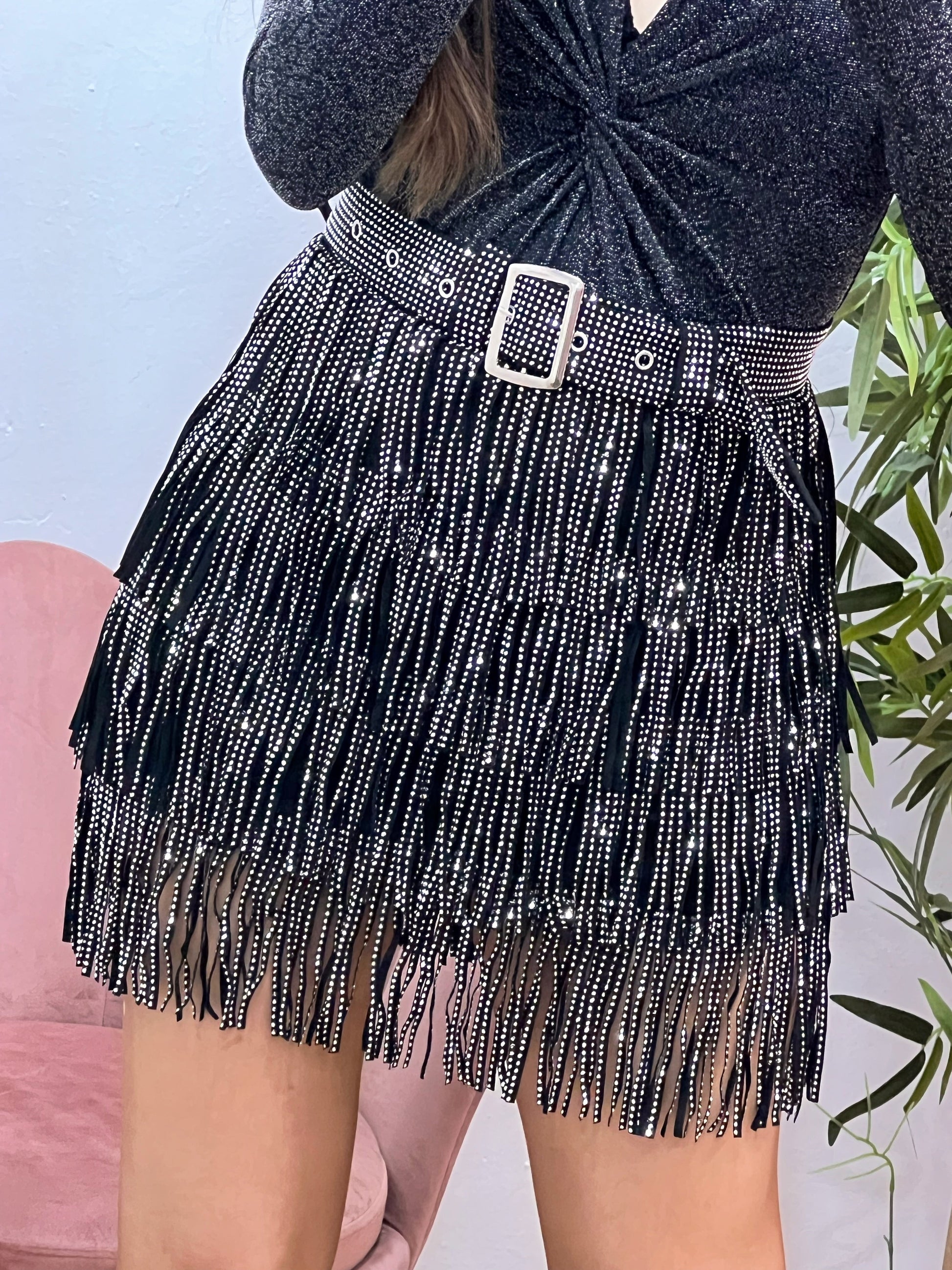 Falda Negra de Flecos con Strass Plateado – Elástica, con Cremallera Trasera y Cinturón Incorporado El Vestidor de Inma