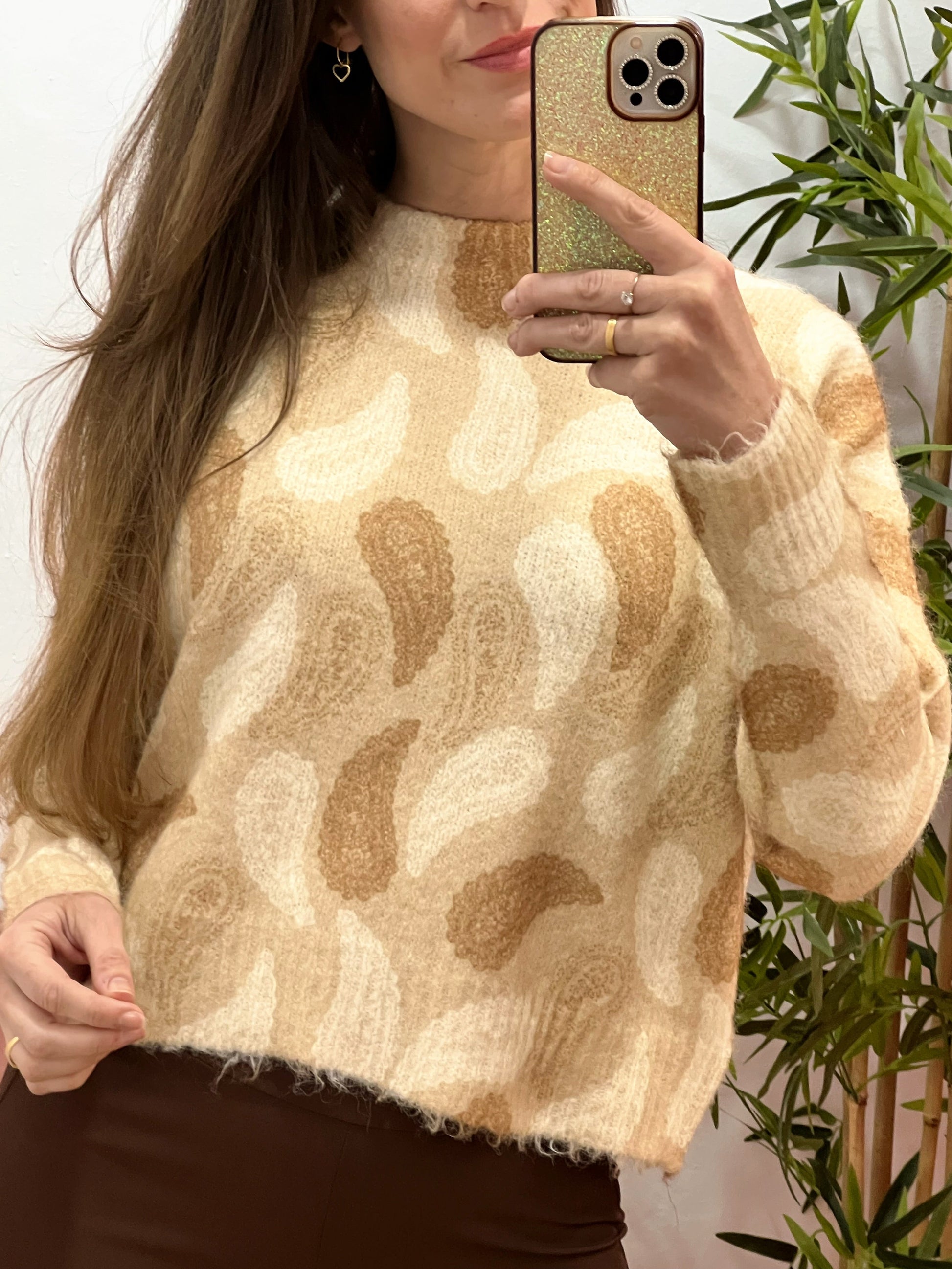 Jersey Talla Única Beige & Camel – Suave, Calentito y con Estampado Paisley El Vestidor de Inma