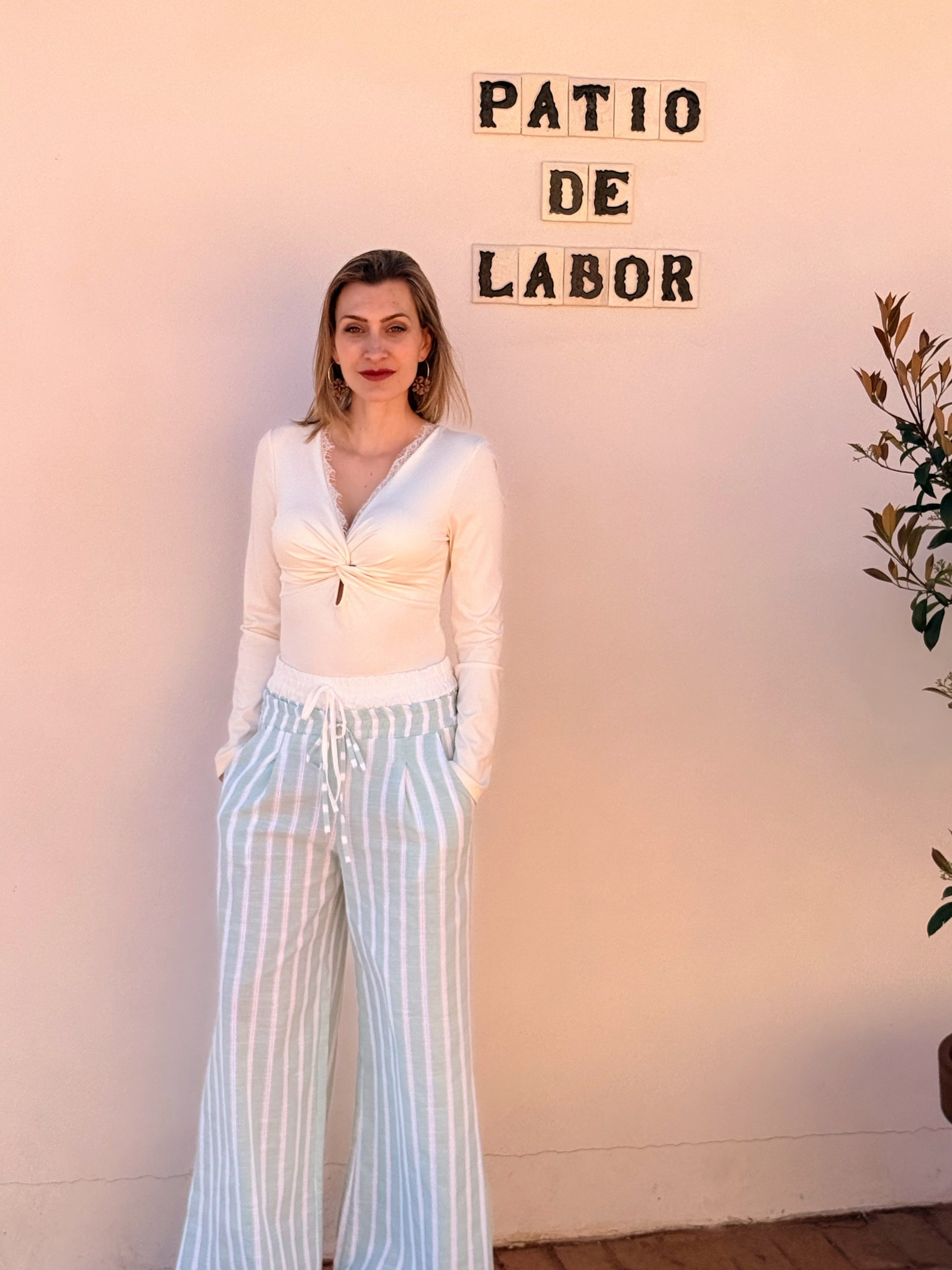 Pantalón Palazzo Rayas con Hilo Dorado – Cintura Elástica | Verano Mujer El Vestidor de Inma