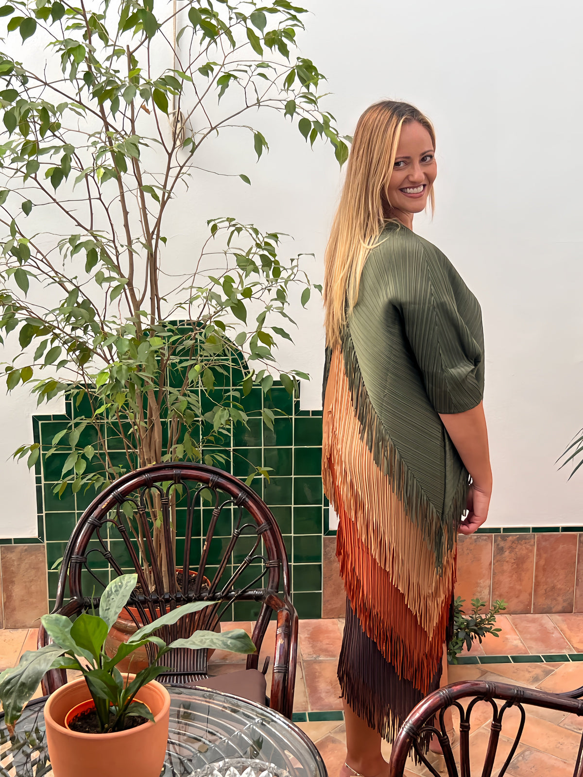 Vestido Invitada Plisado con Flecos El Vestidor de Inma
