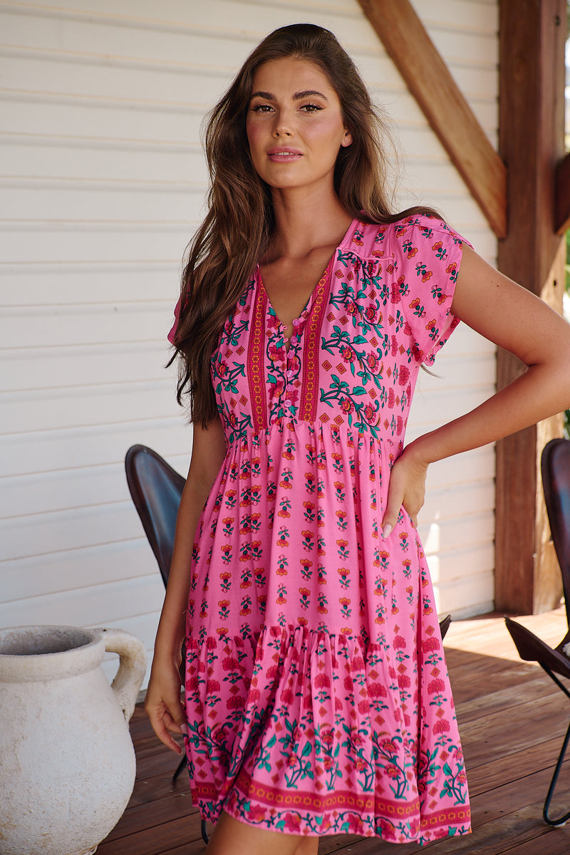 Vestido Boho Rosa Floral con Botones y Volante | El Vestidor de Inma