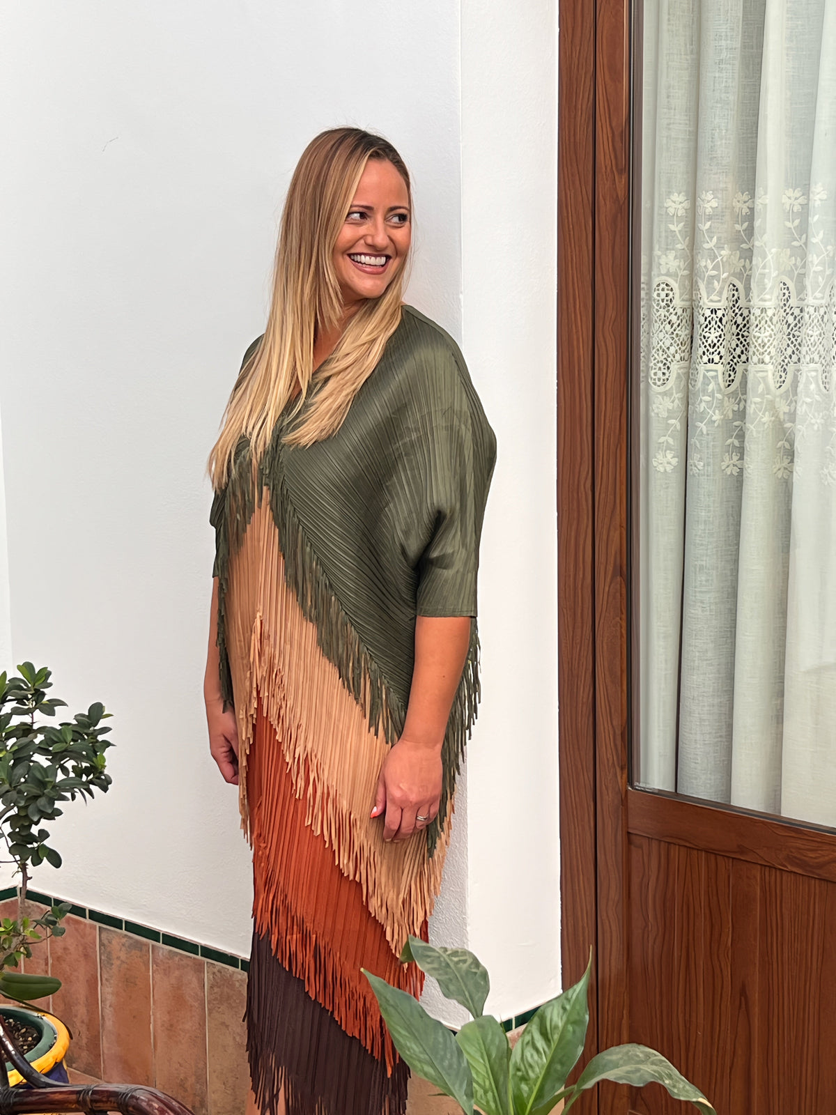 Vestido Invitada Plisado con Flecos El Vestidor de Inma