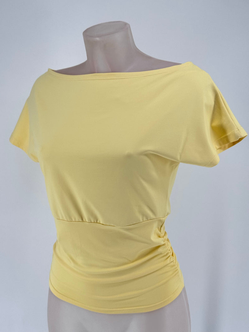 Camiseta escote barco con fruncido en cintura · talla única elástica 34-42 · varios colores