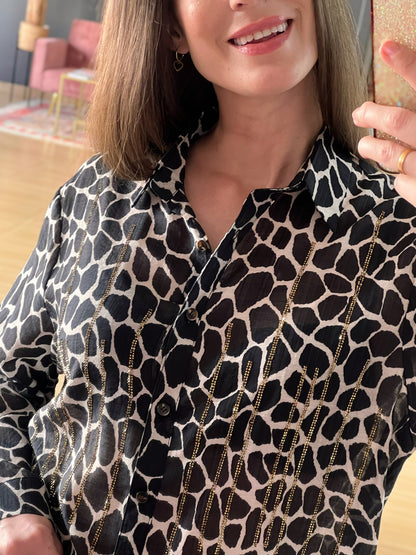 Camisa Animal Print Jirafa Con Strass El Vestidor de Inma