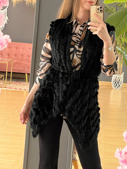 Chaleco de pelo natural de conejo negro – Elegancia y calidez en talla única El Vestidor de Inma