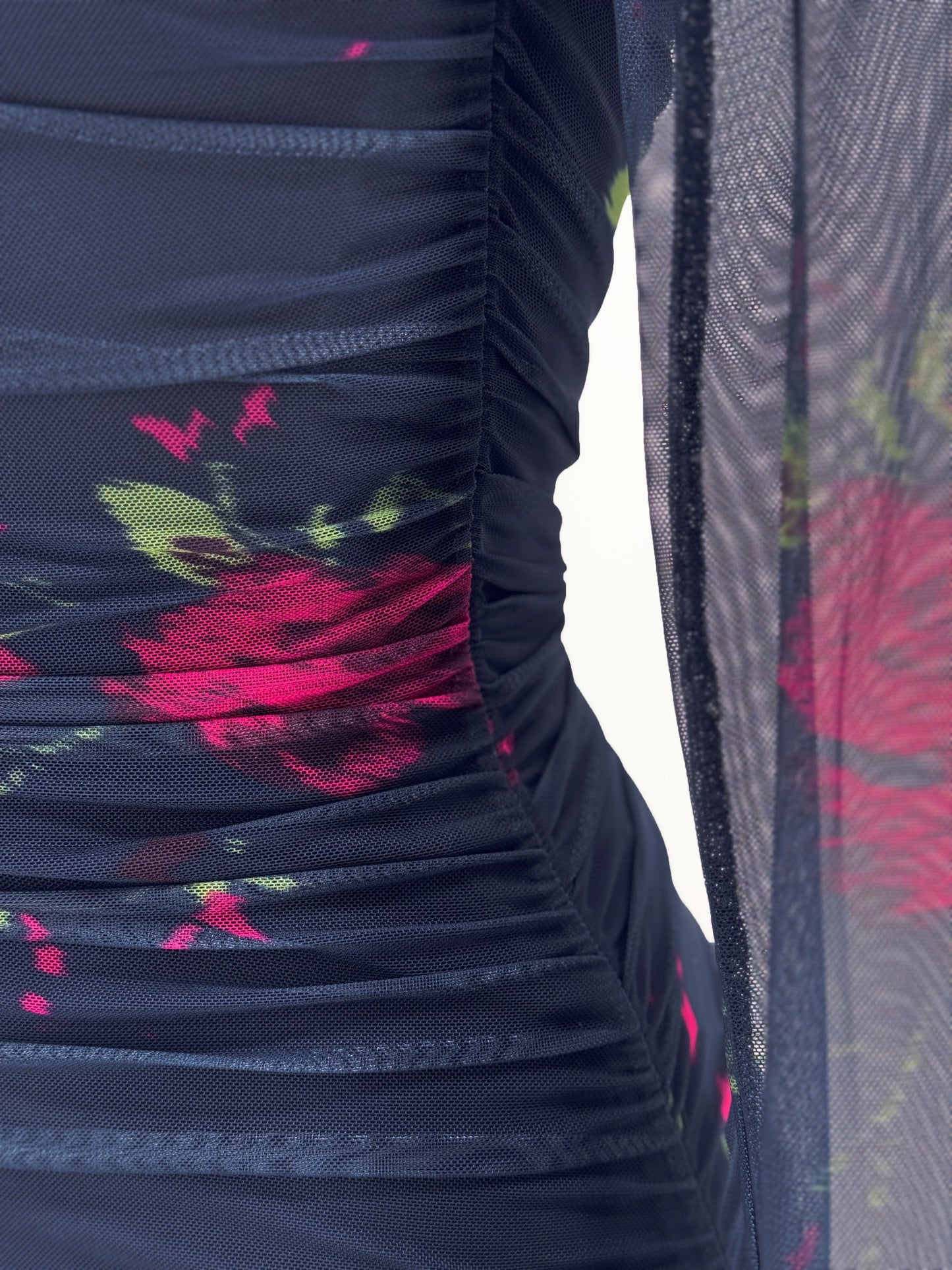 VESTIDO TUL FLORES