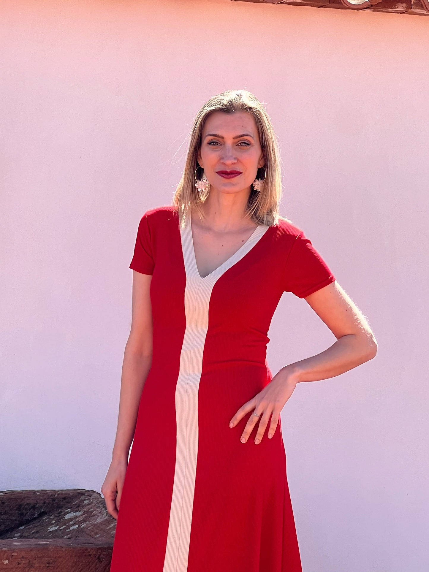 Vestido Midi Estilizador con Abertura | Azul Marino, Camel y Rojo El Vestidor de Inma