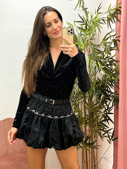 Falda Globo en Polipiel con Pedrería – Pantalón Interior y Cinturón Incluido (Tallas S/M/L) El Vestidor de Inma