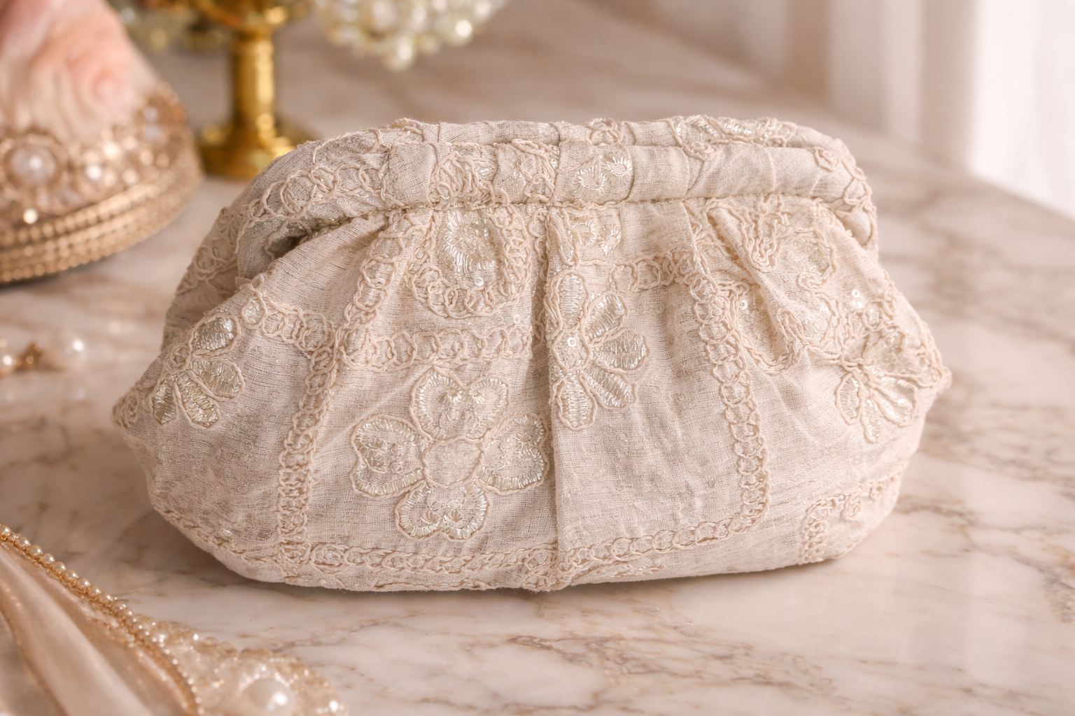 Bolso de mano bordado con lentejuelas - Boda, comunión y celebración El Vestidor de Inma