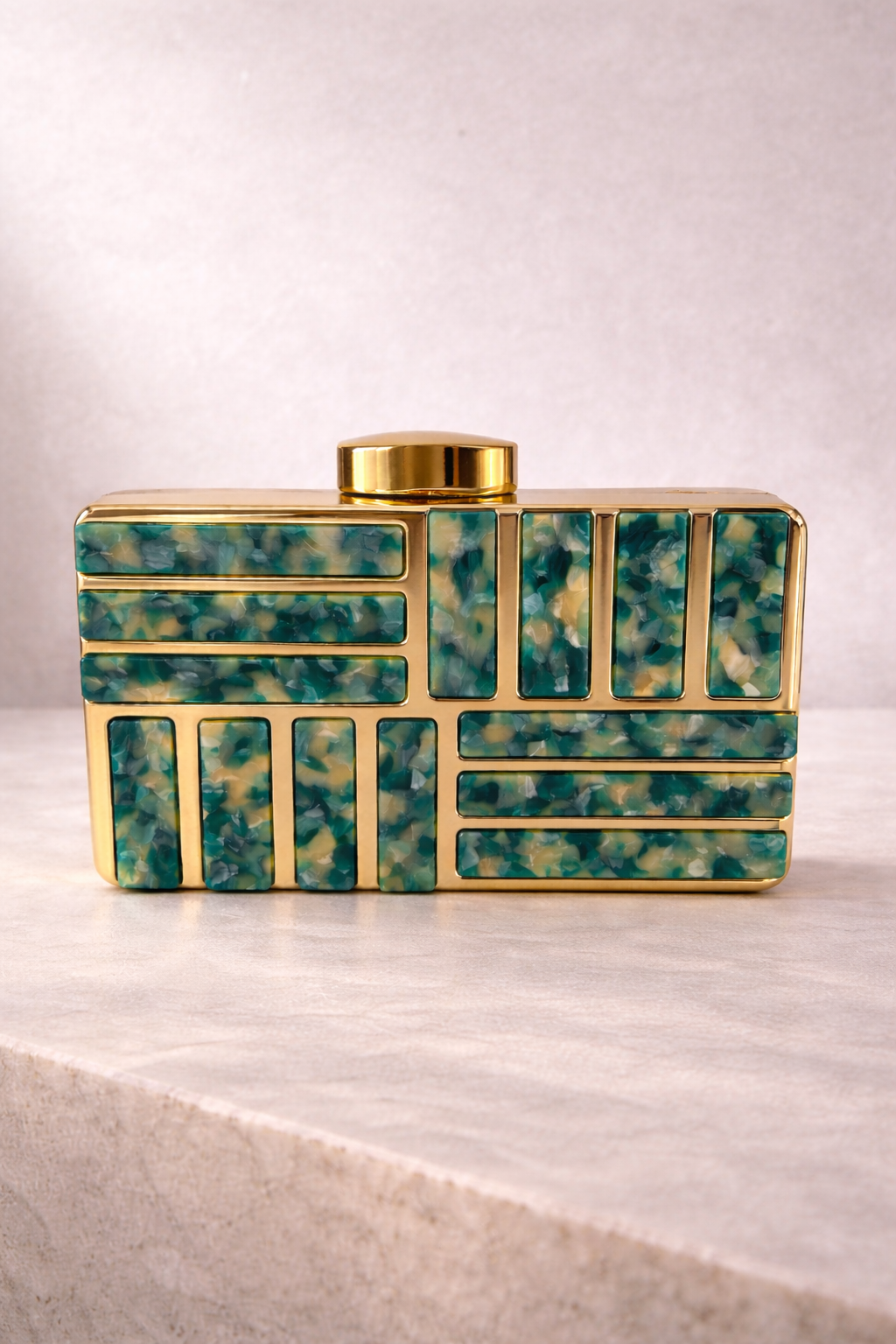 Cartera de Invitada Verde y Dorada | Clutch Elegante de Resina para Bodas y Eventos El Vestidor de Inma