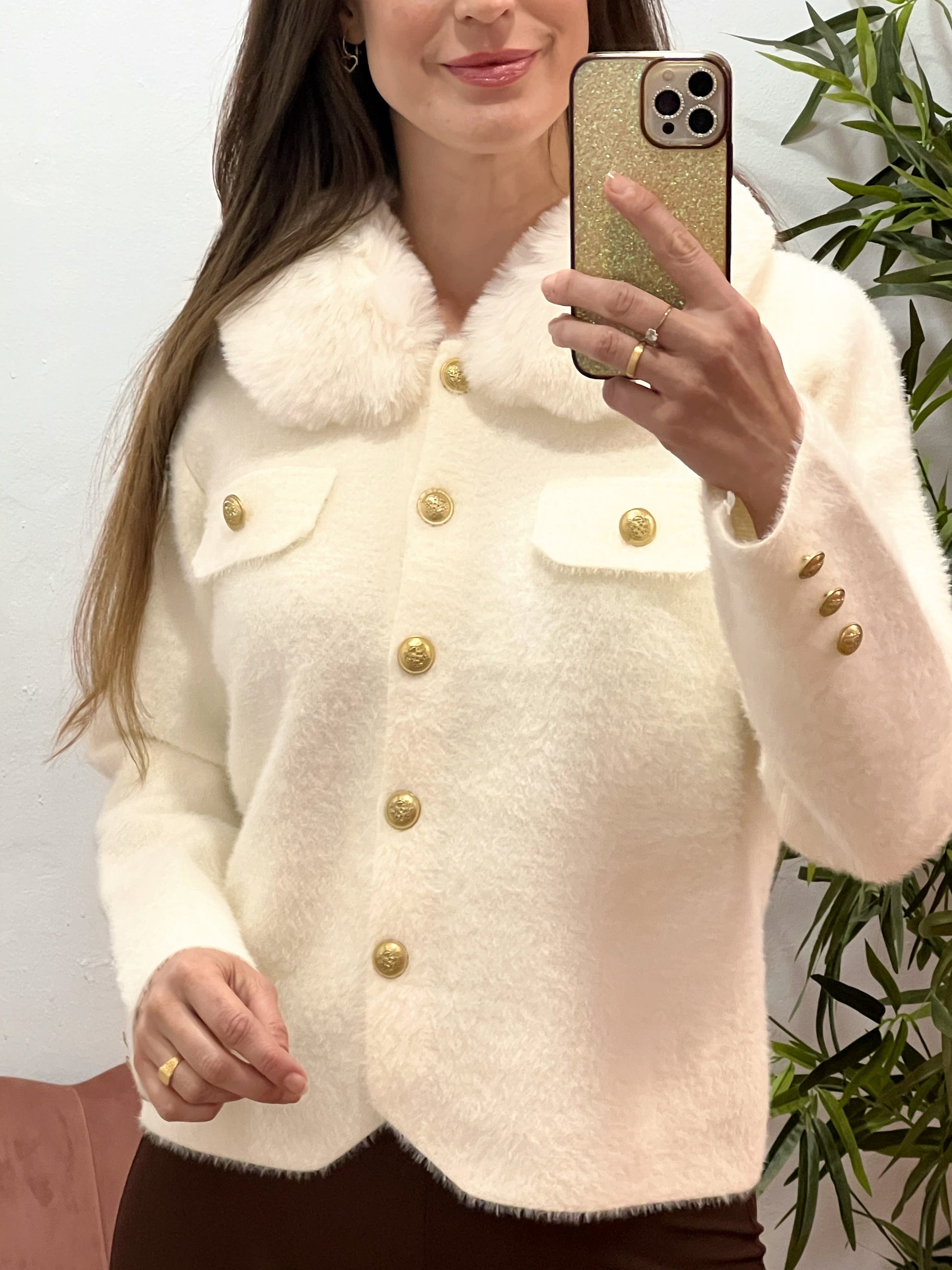 Chaqueta de Pelito con Cuello Desmontable y Botones Dorados – Talla Única El Vestidor de Inma