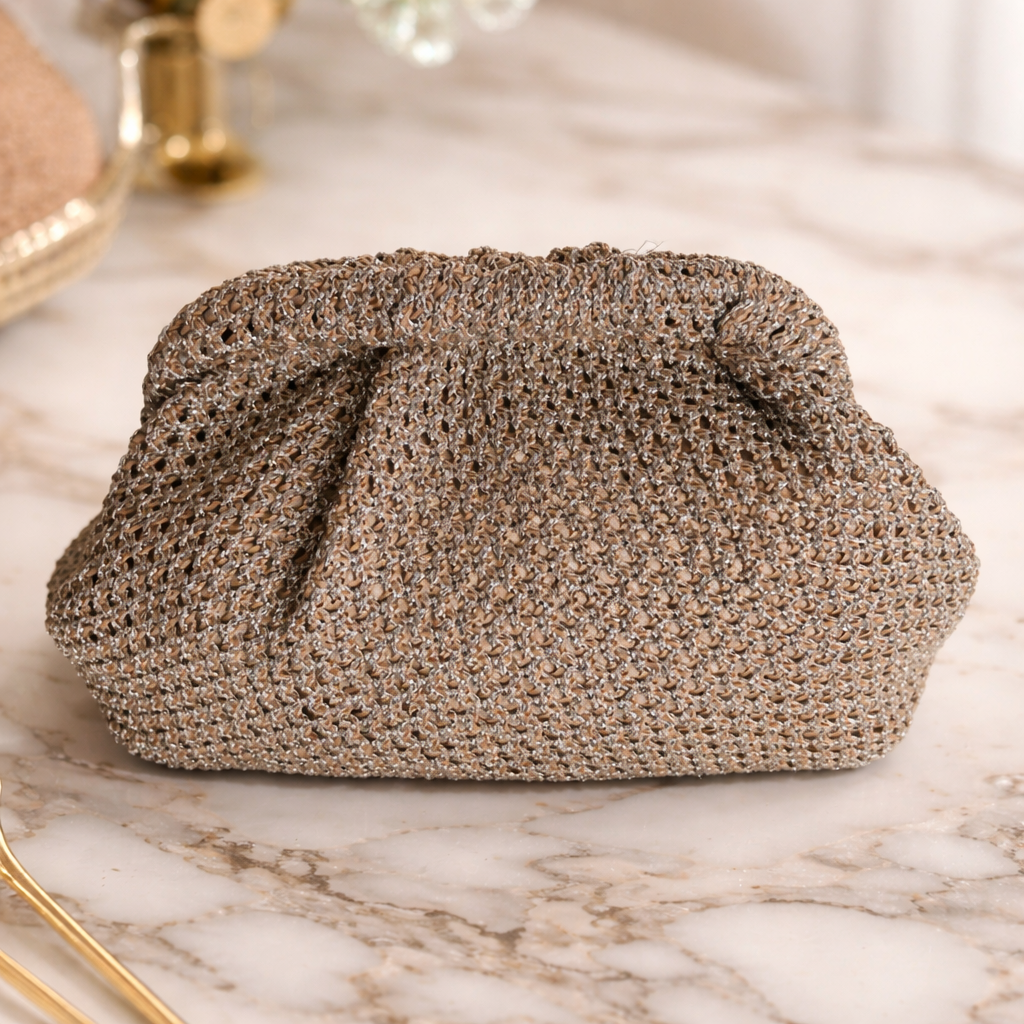 Clutch Crochet Dorado con Asa | Bolso de Fiesta Nube El Vestidor de Inma