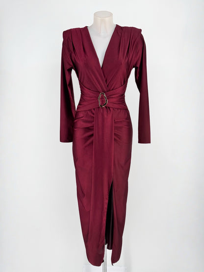 Vestido midi cruzado con hebilla dorada – Talla única elástica El Vestidor de Inma