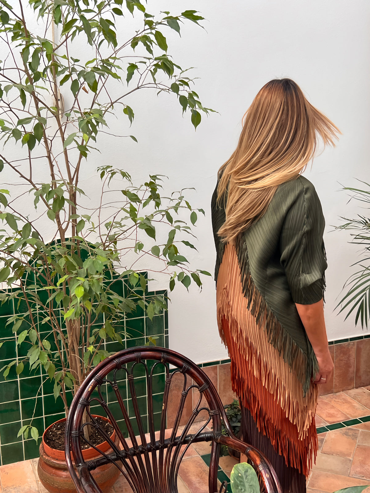 Vestido Invitada Plisado con Flecos El Vestidor de Inma