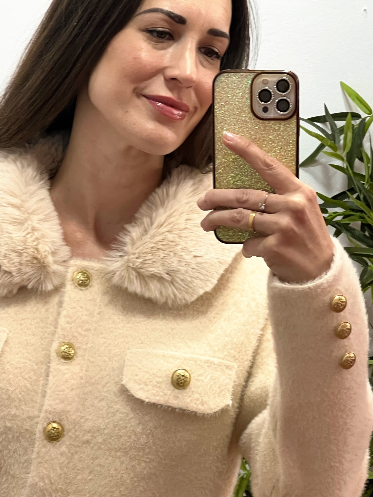 Chaqueta de Pelito con Cuello Desmontable y Botones Dorados – Talla Única El Vestidor de Inma