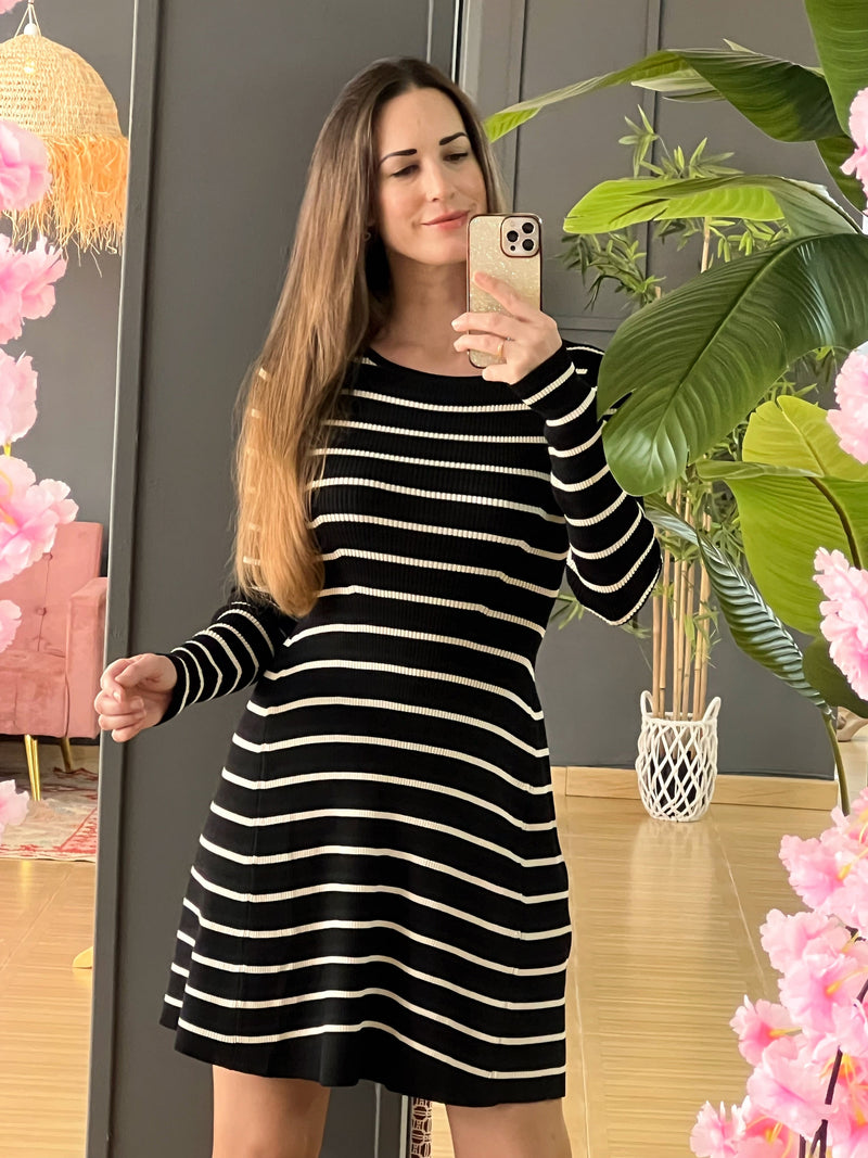 Vestido de Punto Rayas Negro y Beige
