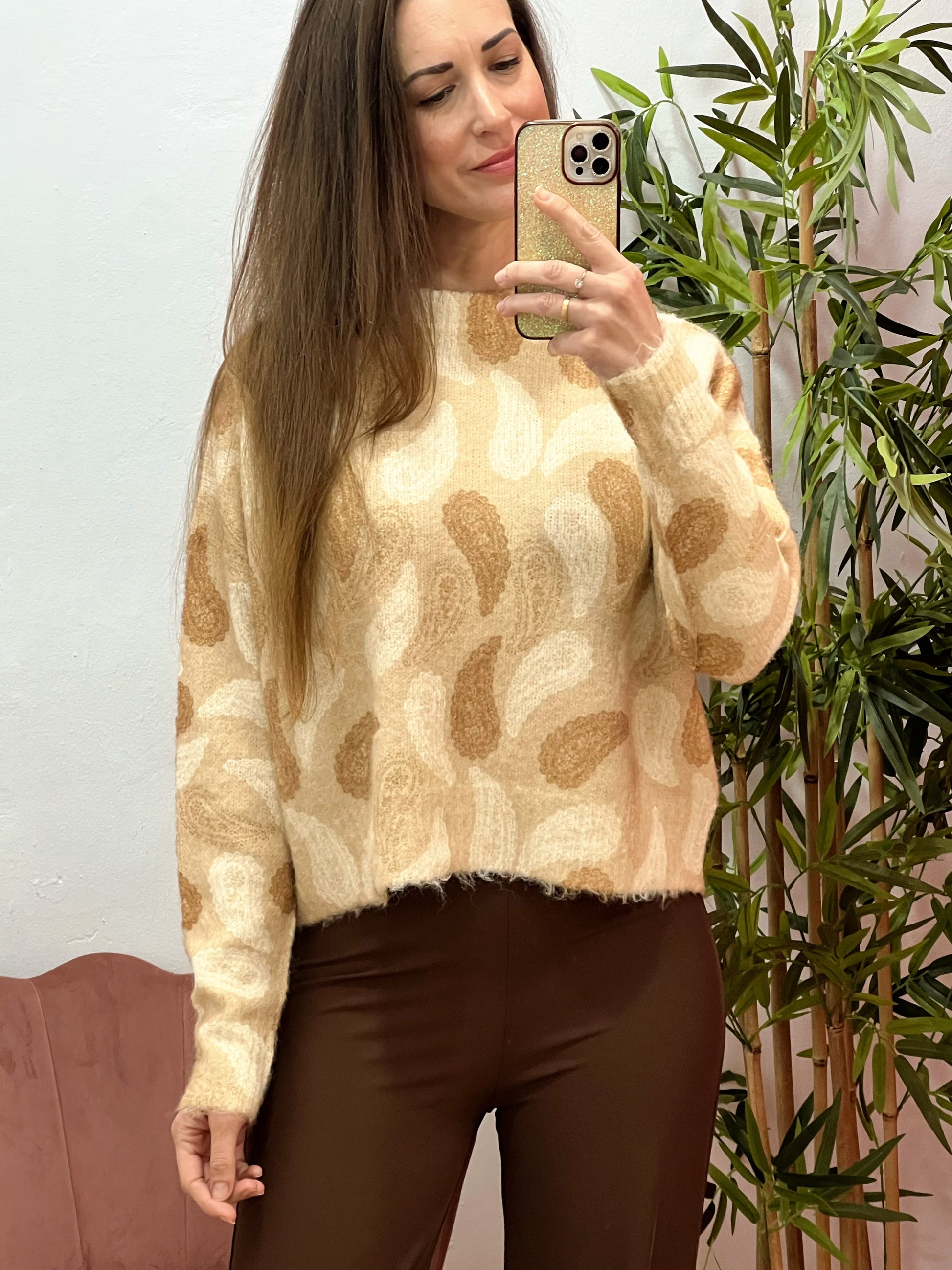 Jersey Talla Única Beige & Camel – Suave, Calentito y con Estampado Paisley El Vestidor de Inma