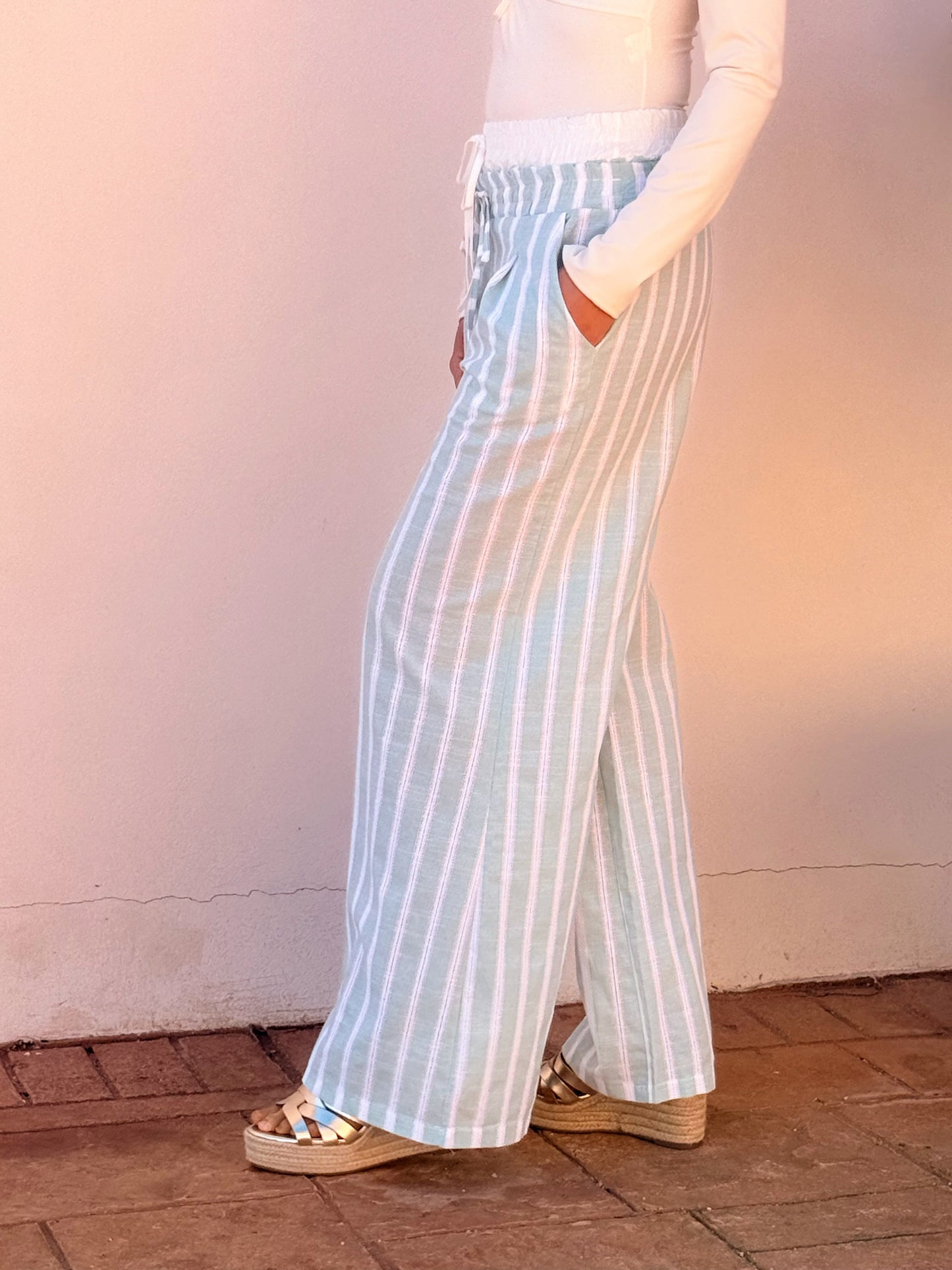 Pantalón Palazzo Rayas con Hilo Dorado – Cintura Elástica | Verano Mujer El Vestidor de Inma