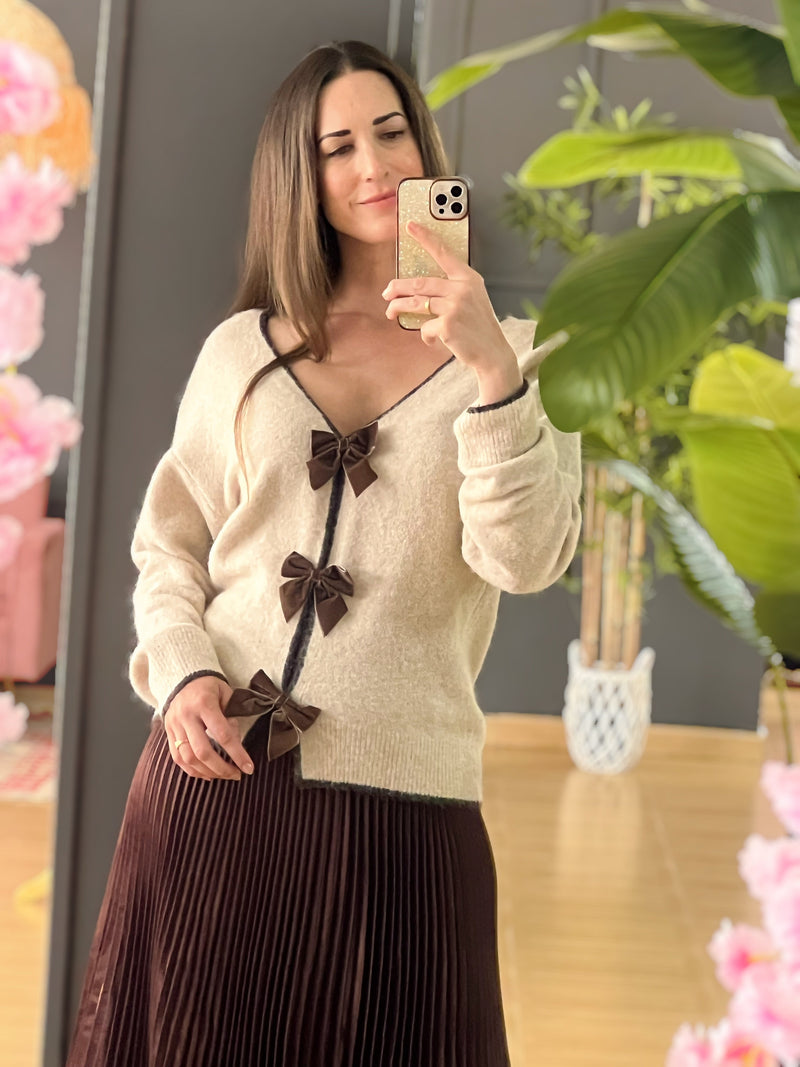 Jersey beige con lazos de terciopelo marrón – Talla única suave y elegante