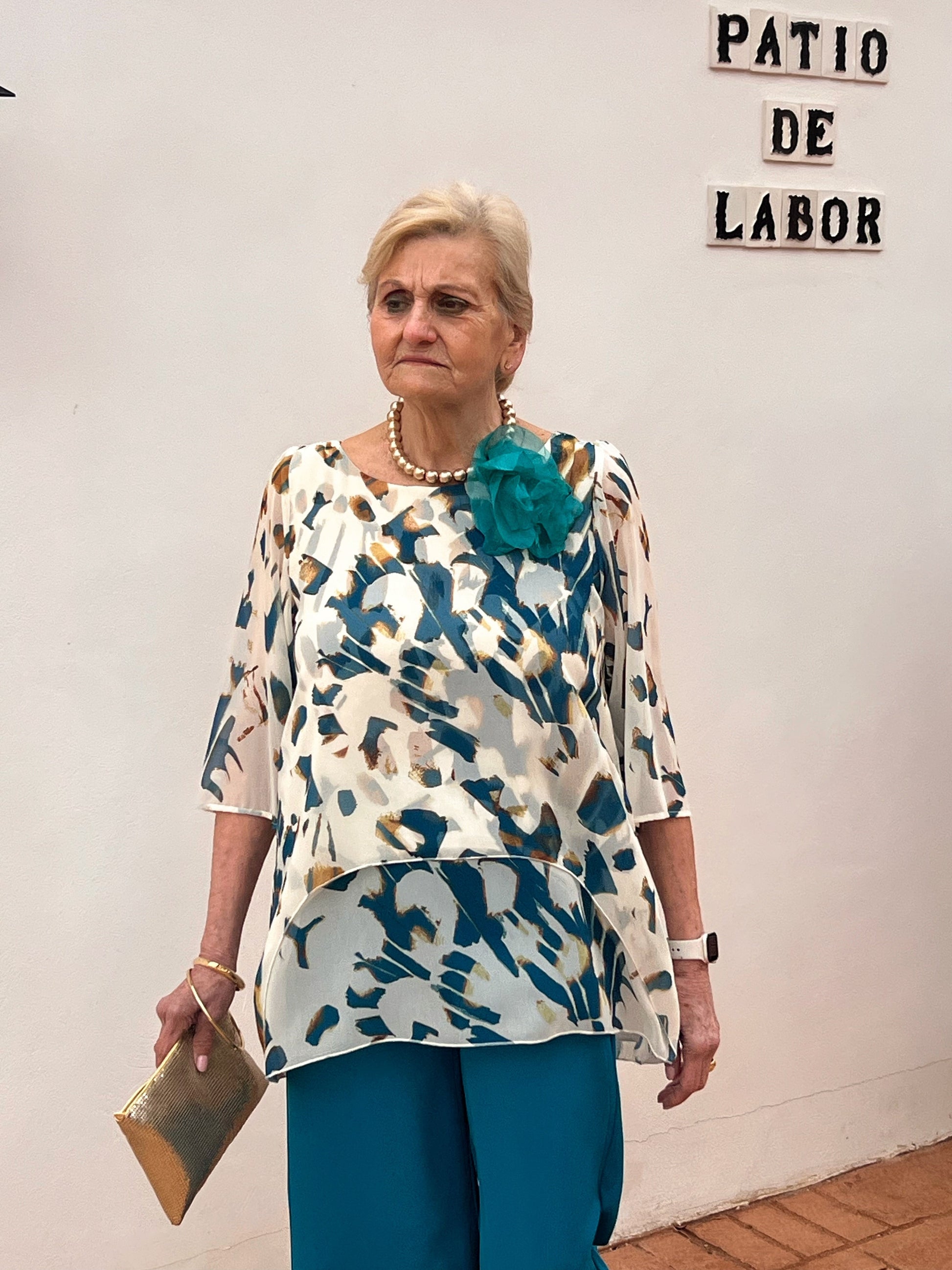 Blusa de fiesta gasa estampada asimétrica — tallas 44, 46 y 48 — diseñada y fabricada en España El Vestidor de Inma