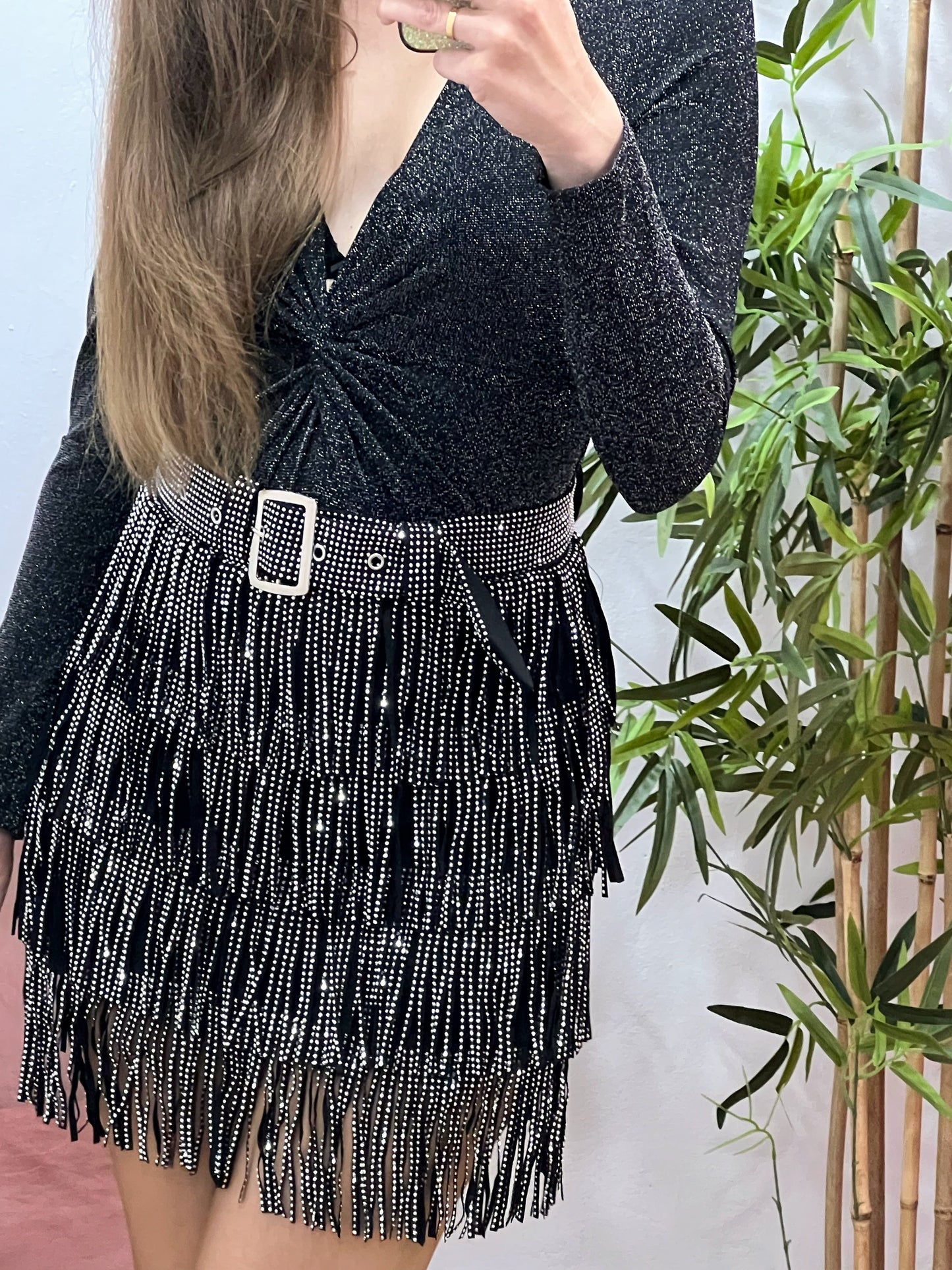 Falda Negra de Flecos con Strass Plateado – Elástica, con Cremallera Trasera y Cinturón Incorporado El Vestidor de Inma