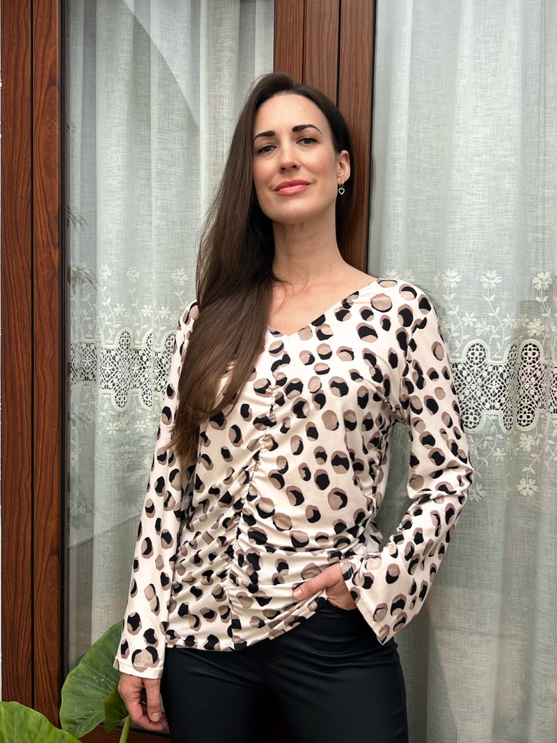 Camiseta Animal Print con Frunce Central – Diseñada y Fabricada en España