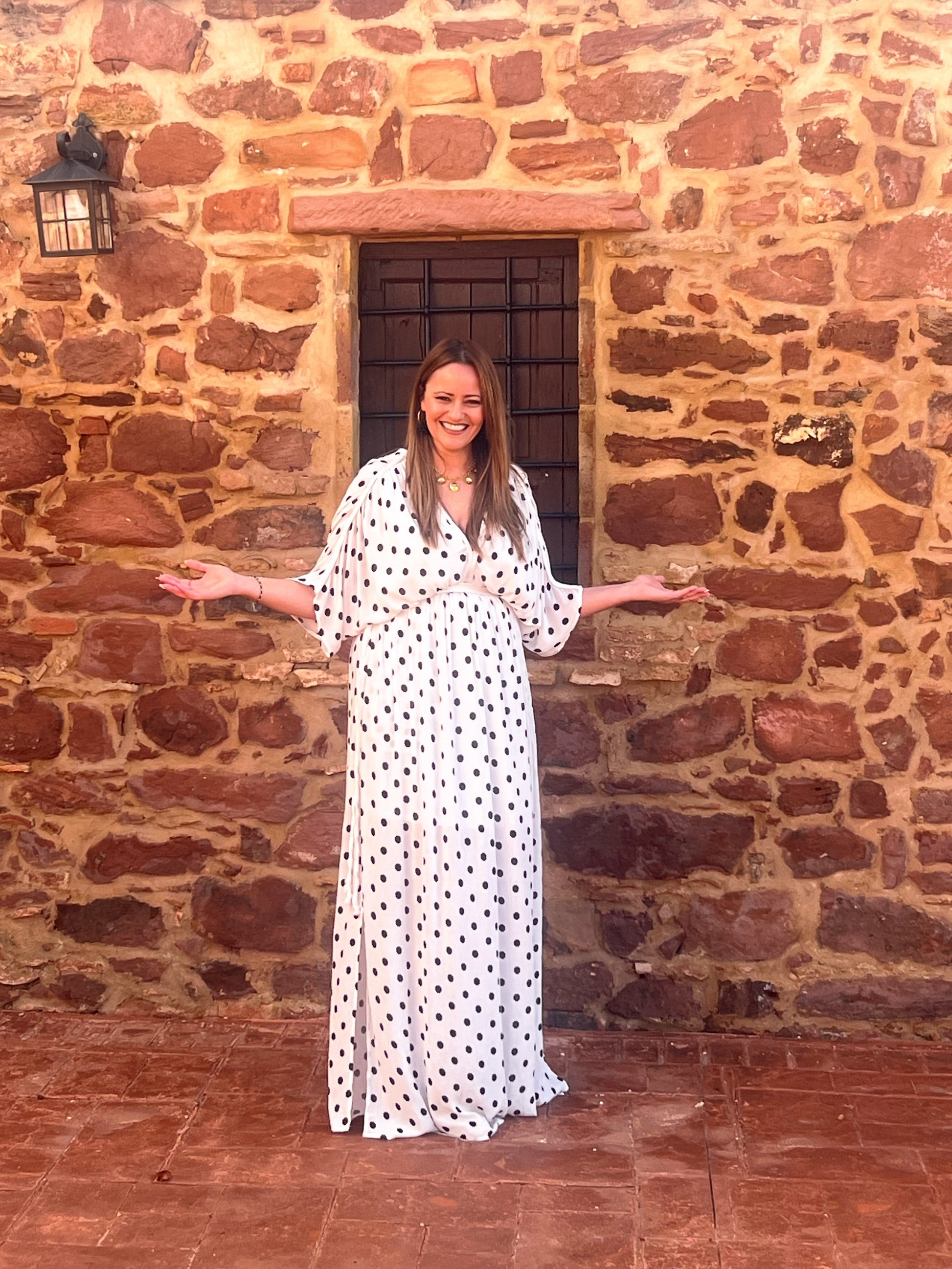 Vestido Maxi Lunares Espalda Abierta | Fluido con Abertura y Cinturón El Vestidor de Inma