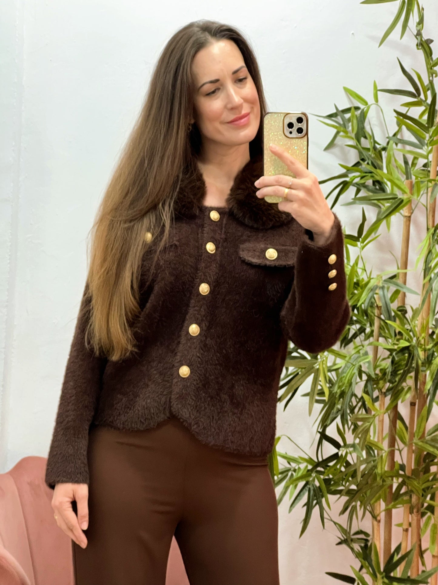 Chaqueta de Pelito con Cuello Desmontable y Botones Dorados – Talla Única El Vestidor de Inma